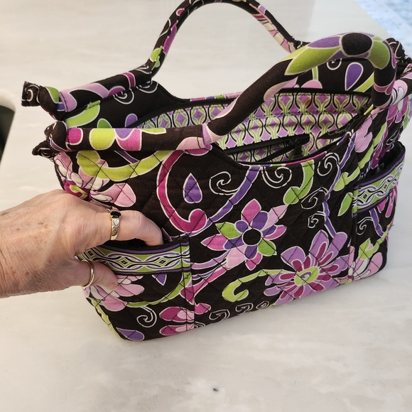 Vera Bradley, purple, punch, floral Gabby, quilted purse. - Picture 7 of 9